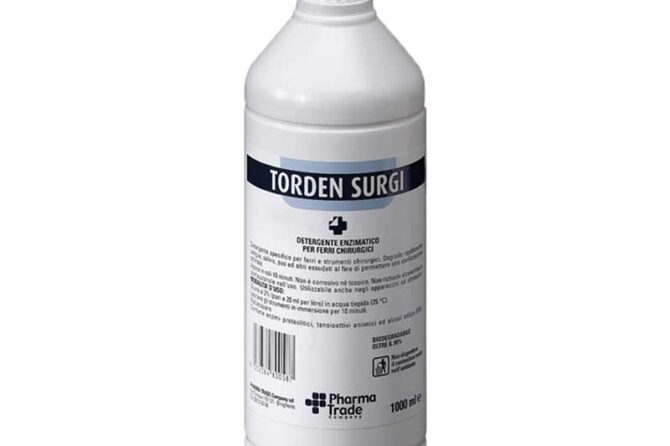 Detergente enzimatico specifico
