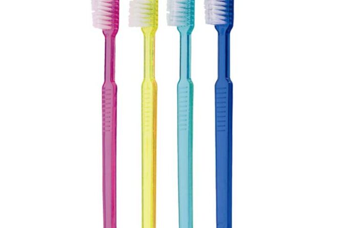 Spazzolini monouso con dentifricio